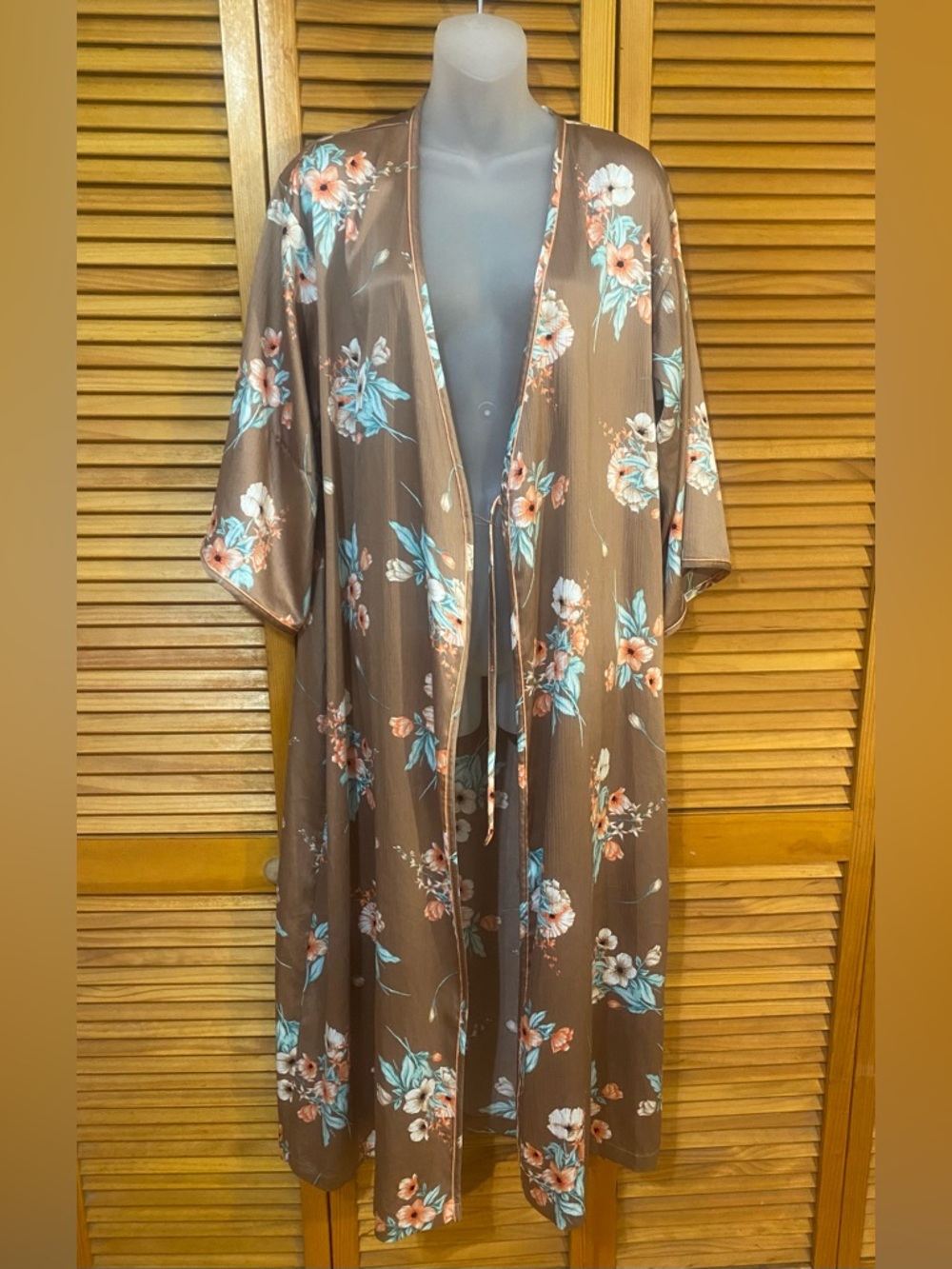 I.N.C.: Flowy robe- gorgeous!